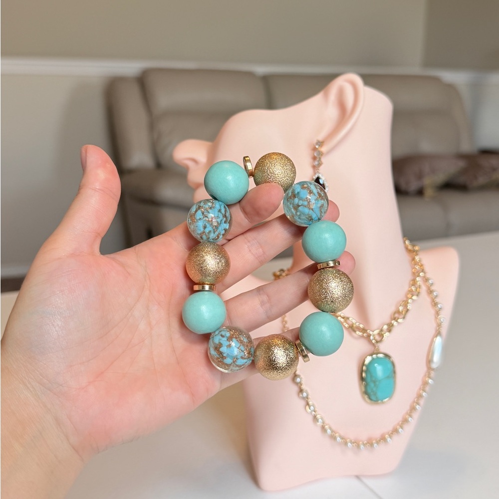 Turquoise & Gold Beaded Stretch Bracelet - Picture 5 of 8